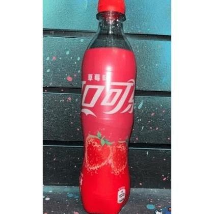 Imagem de Refrigerante coca cola morango strawberry 500ml