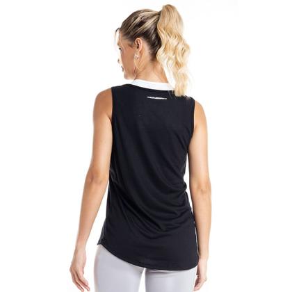 Imagem de Regata Feminina Estilo do Corpo Esportiva Flamê Preto