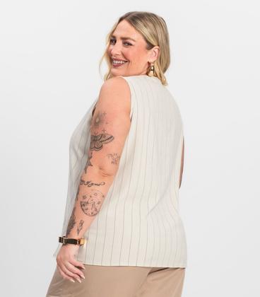 Imagem de Regata Feminina Plus Size em Visco Secret Glam Bege