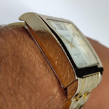 Relógio Atlantis A3418 Dourado Quadrado Resistente a Água