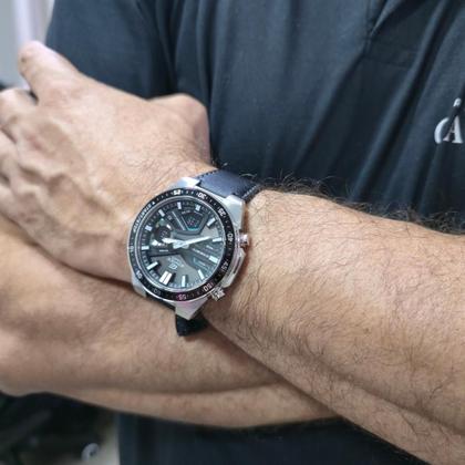 Imagem de Relógio Casio Analógico e Digital Edifice Masculino EFV-C110L-1AVDF