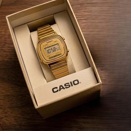 Imagem de Relógio Casio Feminino Vintage Digital Dourado LA670WGA-9DF