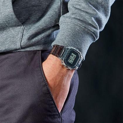 Imagem de Relógio Casio G-Shock Unissex Digital Cinza DW-5600SK-1DR