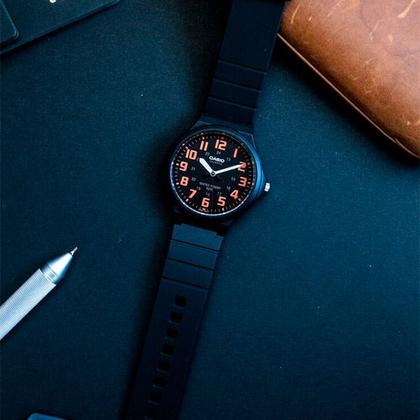 Imagem de Relógio Casio MW-240-4BVDF