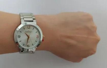 Imagem de Relogio Condor Feminino prata medio detalhes dourados COPC21AEDD/3K