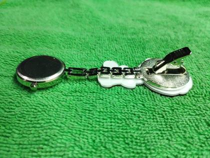 Imagem de Relógio De Lapela Funcional Enfermagem Aço Inox Corrente