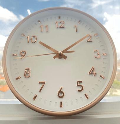 Imagem de Relógio de Parede Redondo Decorativo Branco e Rose Gold 25cm Ponteiro Silencioso Quartz Decoração de Cozinha Sala Quarto Casa ou Escritório
