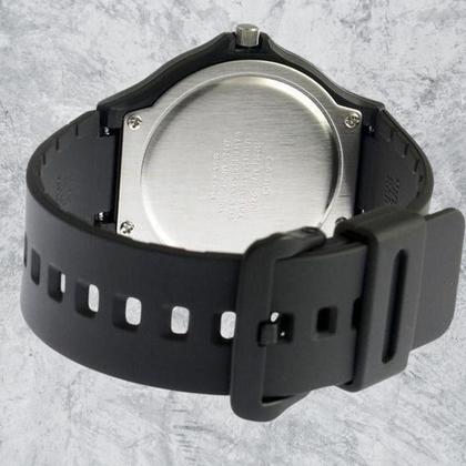 Imagem de Relógio de Pulso Casio Analógico Vintage Unissex Masculino Feminino Classico Redondo Preto a Prova Dágua MW-240-1E2VDF