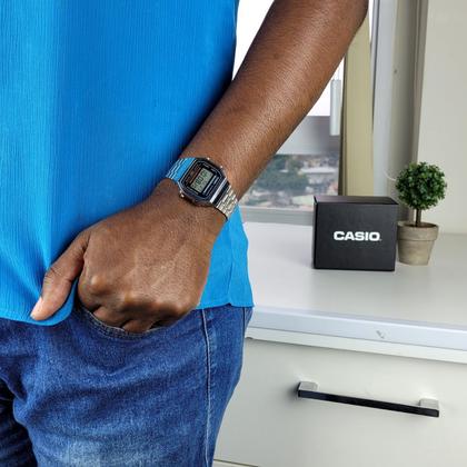 Imagem de Relógio de Pulso Casio Feminino Masculino Digital Aço Inóx Vintage Resistente Água Quadrado Pequeno Casual Prata A168WA-1WDF