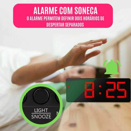 Imagem de Relógio Digital Despertador c/ LED Voz Data Temperatura Soneca USB Pilha Brilho Ajustável de Mesa
