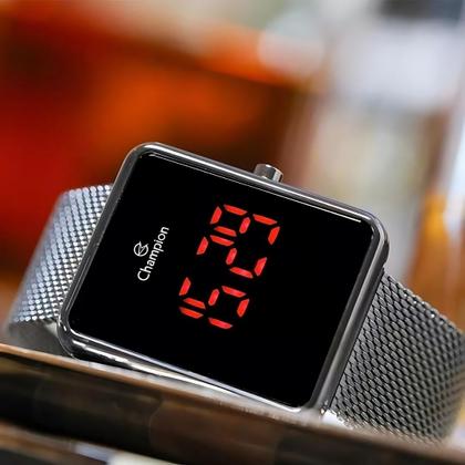 Imagem de Relógio Digital LED Champion Prata  Fundo Preto Quadrado