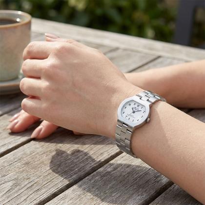 Imagem de Relógio Feminino Analógico de Pulso Prata e Branco com Pulseira e Caixa de Aço Inoxidável Mini Pequeno Delicado Luxo Elegante Fashion Cosmos