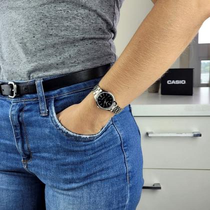 Imagem de Relógio Feminino Casio Classico Analógico Pulseira Aço Inóx Resistemte Água Redondo Casual Prata LTP-V005D-1BUDF