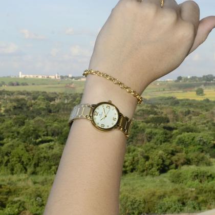 Imagem de Relogio Feminino Pequeno Champion Dourado  + Semi Joia