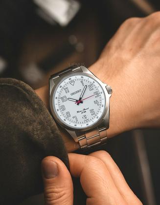 Imagem de Relógio Masculino Moderno De Pulso Orient Original