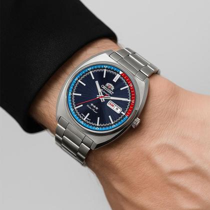 Imagem de Relógio Masculino Orient Prata Aço Inoxidável Automático Mostrador Azul Original Resistente à Água ROF49SS032D1SX