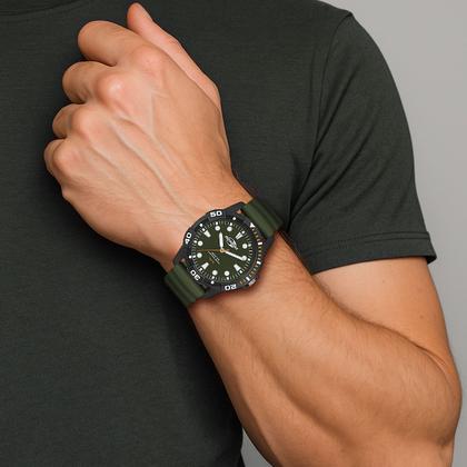 Imagem de Relógio Masculino Verde e Preto Analógico de Pulso com Pulseira de Silicone à Prova D Água Militar Tático Mormaii