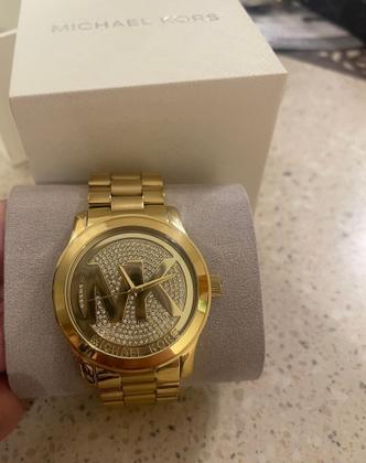 Imagem de Relógio MichaelKors Runway MK5706 Dourado Quartzo Aço Inoxidável Resistente à Água Eua Completo