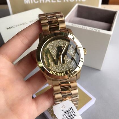 Imagem de Relógio MichaelKors Runway MK5706 Dourado Quartzo Aço Inoxidável Resistente à Água Eua Completo
