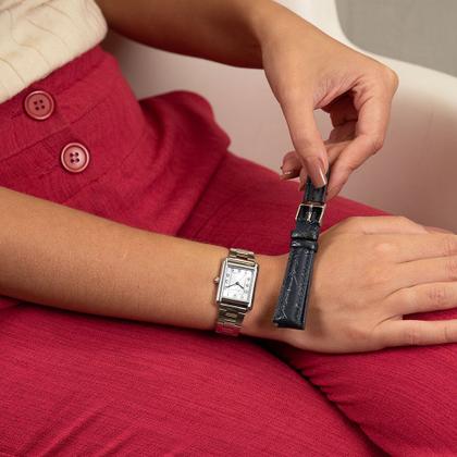 Imagem de Relogio Mondaine Feminino pequeno prata quadrado pulseira de couro e aço kit troca pulseira com numeros 32821L0MKNE2