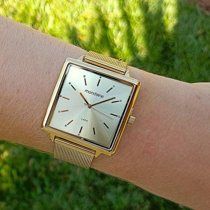 Imagem de Relógio Mondaine Feminino Quadrado Original Dourado À Prova D'Água com NF 487D