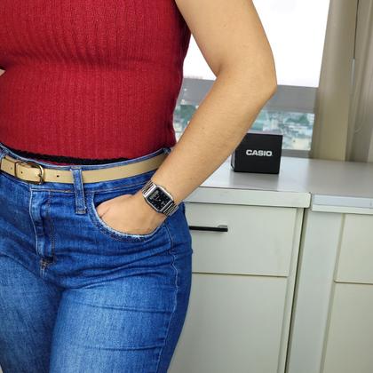 Imagem de Relógio Pulso Casio Unissex Vintage Feminino Masculino Pequeno Quadrado Digital Analógico Prova Dágua 3 ATM Prata AQ-230A + Chaveiro