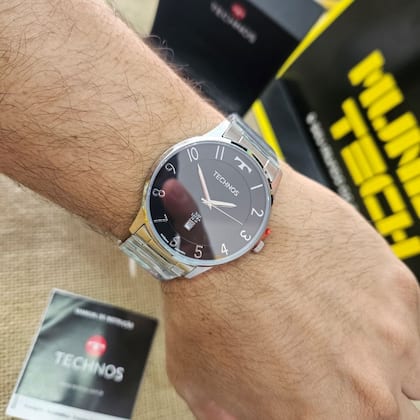 Imagem de Relógio Technos Masculino Slim Prata Vidro de Safira e Mostrador Preto GM10YQ/1P