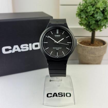 Imagem de Relógio Vintage Unissex Masculino Feminino Casio Classico Analógico Preto Prova Dágua Redondo Casual  Preto MW-240-1EVDF