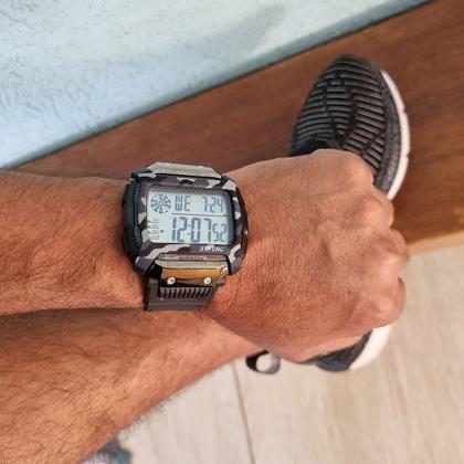 Imagem de Relógio Xufeng Preto Camuflado Com Cronometro Visor Com Números Grande