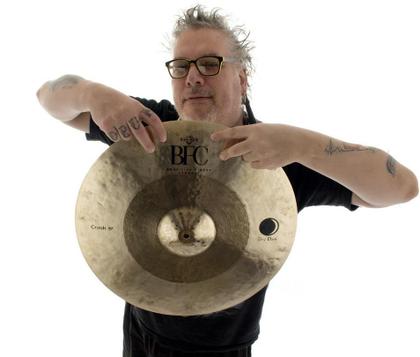 Imagem de Ride BFC Brazilian Finest Cymbals Signature Fênix Douglas Las Casas 22 FLC22 em Bronze B20