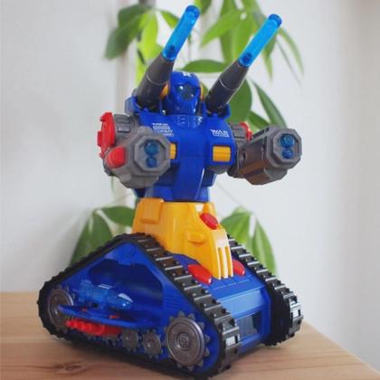 Imagem de Robô Guerreiro Tanque Brinquedo Som Luz Gira 360 Robo Combate