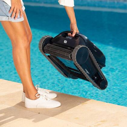 Imagem de Robô Liberty 200 Automático para Limpeza de Piscinas sem Fio Sodramar
