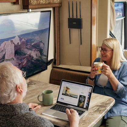 Imagem de Roteador WiFi para RV TravelFi JourneyXTR LTE JourneyXTR com e-SIM