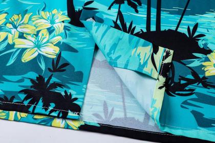 Imagem de Roupas havaianas combinando: pai cromoncente, filho, mãe e filha