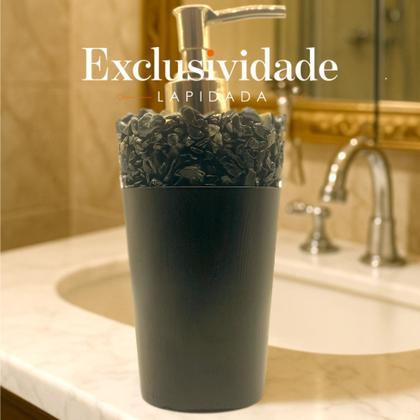 Imagem de Saboneteira Líquida Artesanal em Cimento Preto com Pedras Pretas 220 ml Rústica e Durável