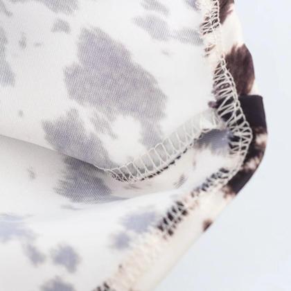 Imagem de Saia Midi Feminina De Cintura Alta Com Cinto Em Cores Contrastantes E Estampa Em Cetim Texturizado