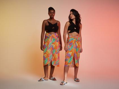 Imagem de Saia Vista Magalu x Flora Yumi Pareo Fenda