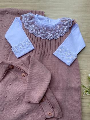 Imagem de Saída de maternidade de menina em tricot 4 peças body com renda e pérolas