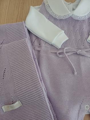 Saida Maternidade Lavanda Salopete com Body tamanho Unico - Di Baby Imagem de Saida Maternidade Lavanda Salopete com Body tamanho Unico