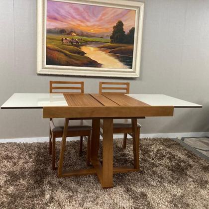 Imagem de Sala de Jantar Mesa Elástica Itália com 4 Cadeiras Bali