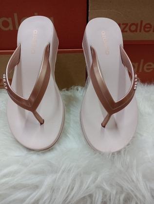 Imagem de Sandália Azaléia Fabi Light com salto e super confortável Referente 18908