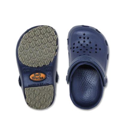 Imagem de Sandália Babuche Liso Soft Mania com Tira Detalhe Perfuros e Sola Atiderrapante