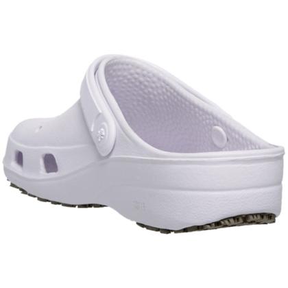 Imagem de Sandália Babuche Soft Mania com Tira Detalhe Perfuros e Sola Antiderrapante