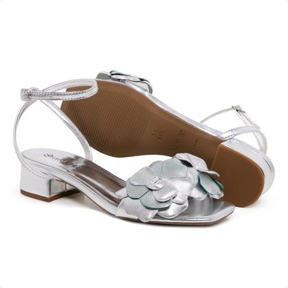 Imagem de Sandália Bico Quadrado LeRUCHEL Flor Salto Baixo Prata
