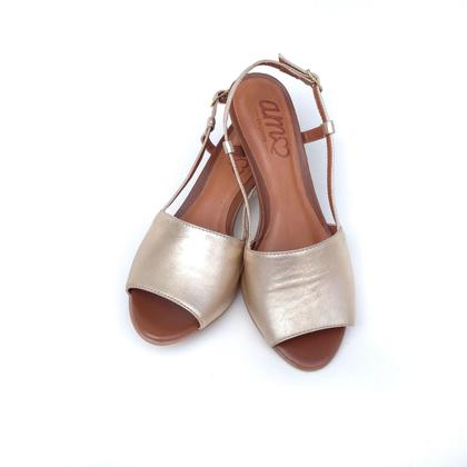 Imagem de Sandália de Salto em Couro Mimi Dourada - Amo Calçados