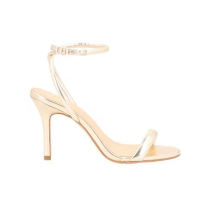 Imagem de Sandalia fem salto medio fino luiza barcelos  11530042-2