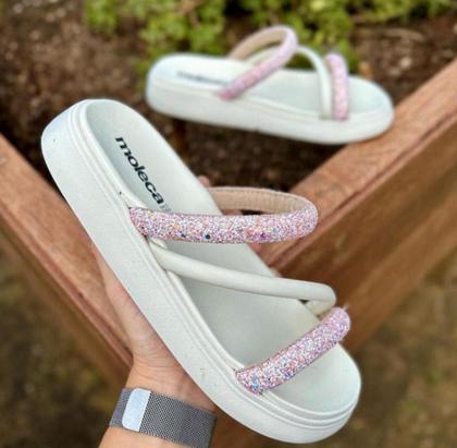 Imagem de Sandália Feminina Flatform Brilhosa Original Moleca 5469.121