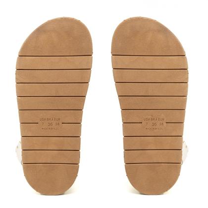 Imagem de Sandália Flatform Feminino Fivela com Spikes e Rebites Elegante Confortável