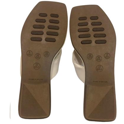 Imagem de Sandália Rasteira em Tiras com Strass Cacci 8000.8725/9000