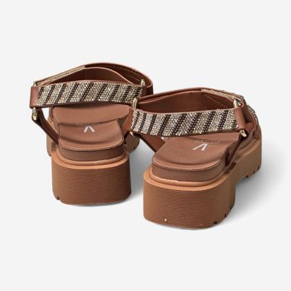 Imagem de Sandália Vizzano Papete Plataforma Com Strass Marrom